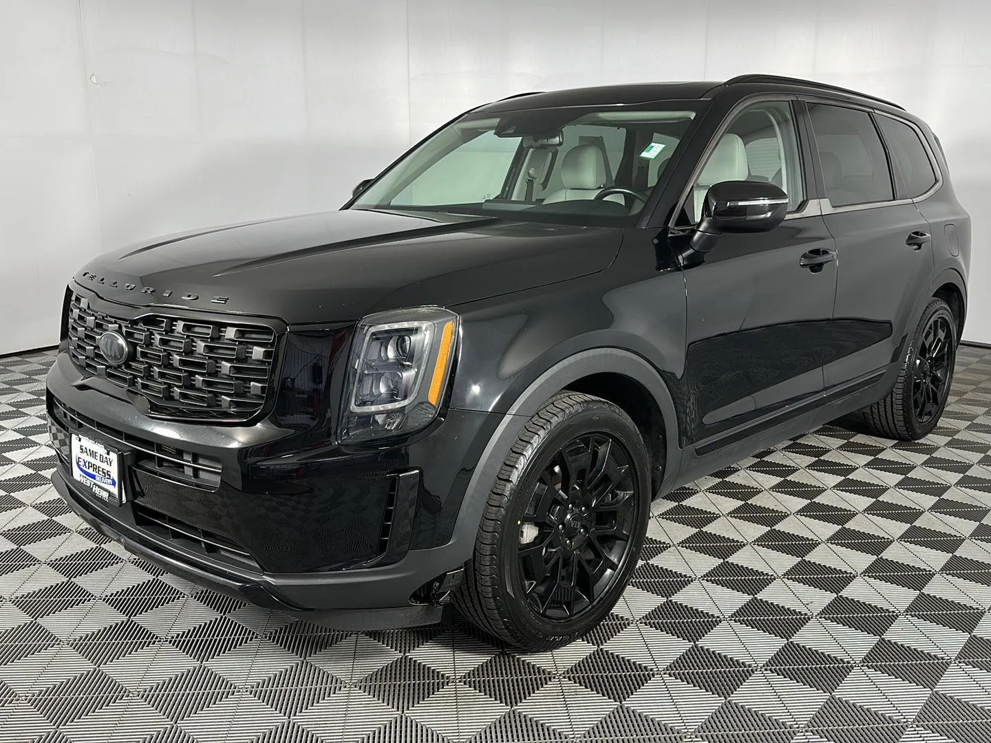 Used 2021 Ebony Black Kia EX image 3