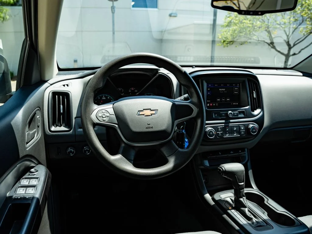 Used 2020 Summit White Chevrolet Work Truck image 31