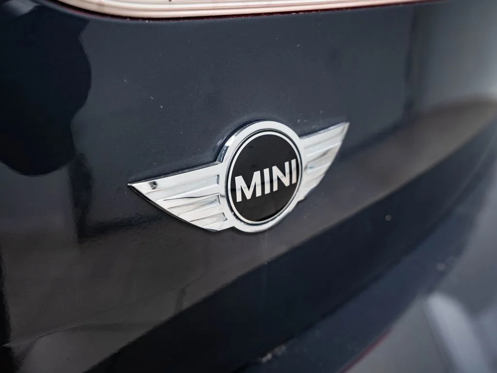Used 2017 Gray Metallic MINI Clubman image 17