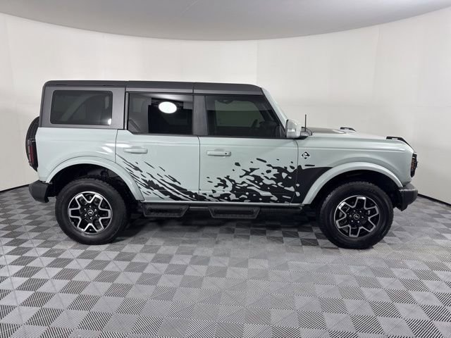 Used 2023 Green Ford Base image 2