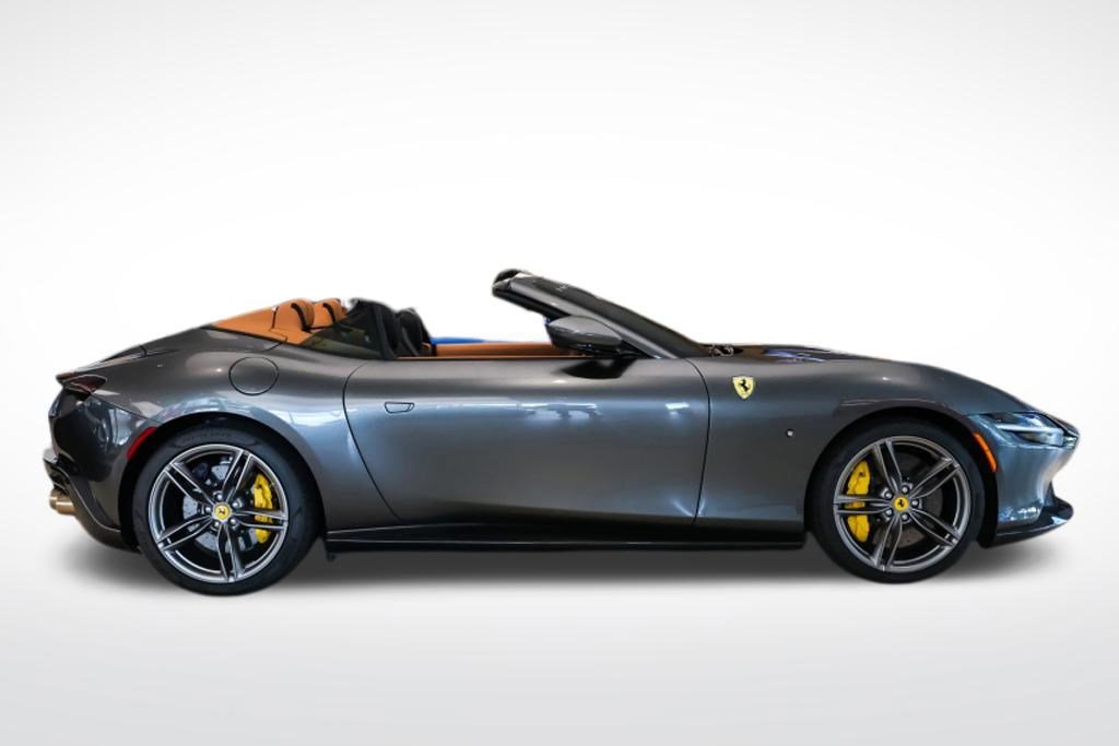 Used 2025 Grigio Silverstone Ferrari  image 6