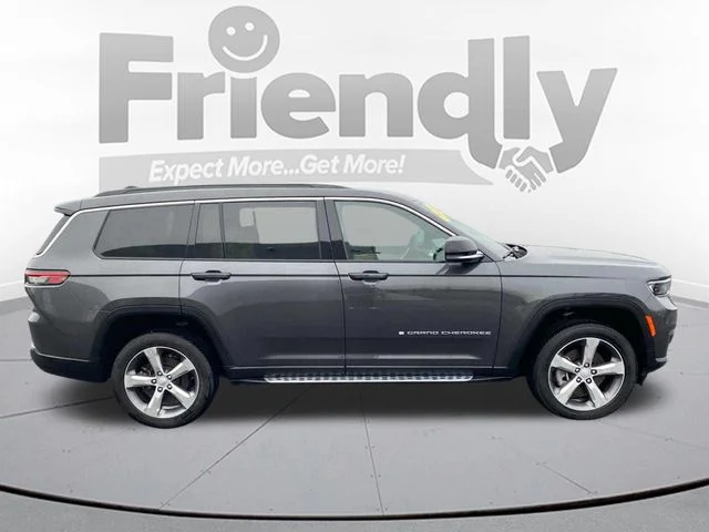 Used 2025 Gray Jeep Limited image 4