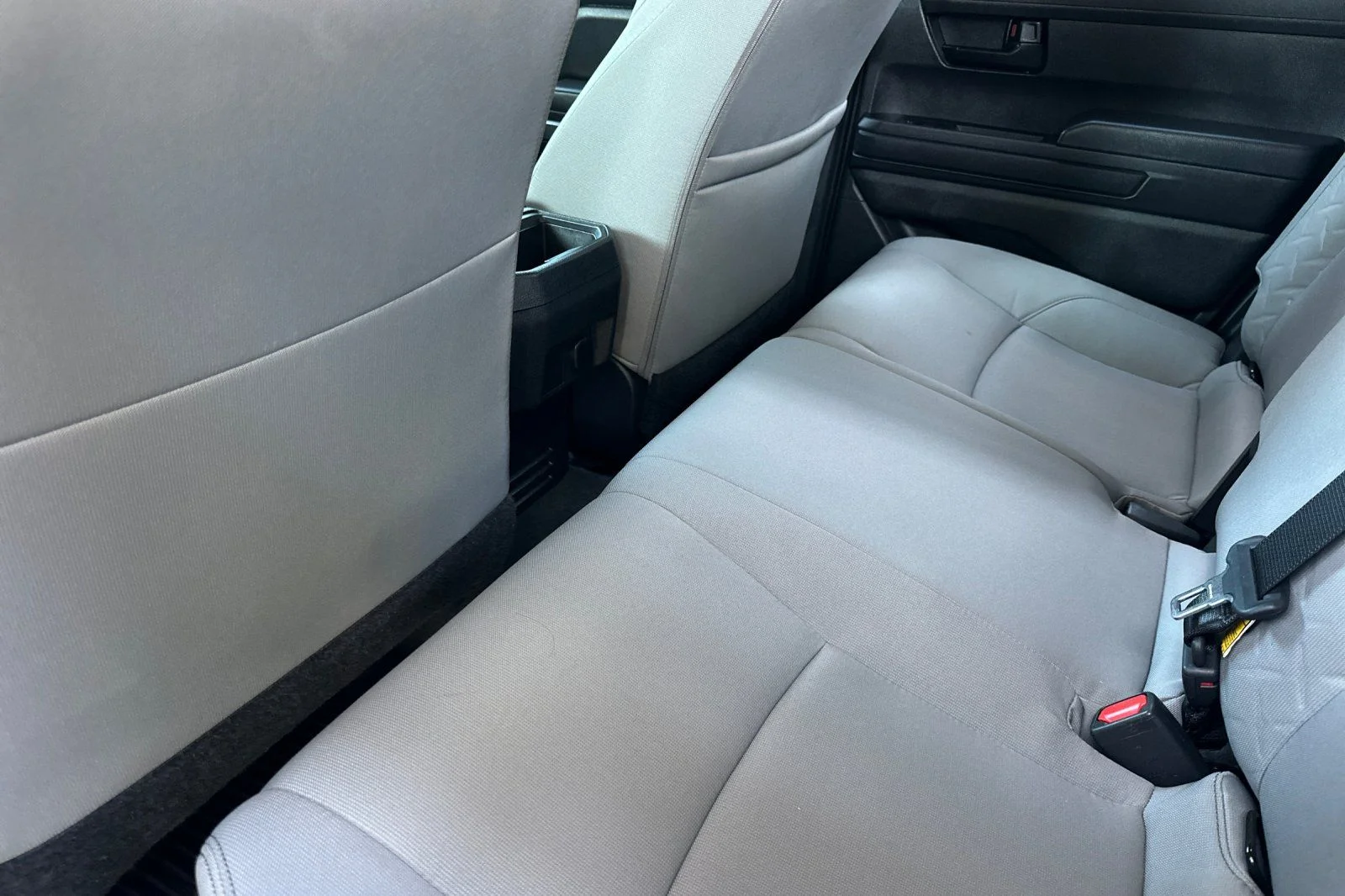 2025 Toyota Tacoma SR5 - Photo 8