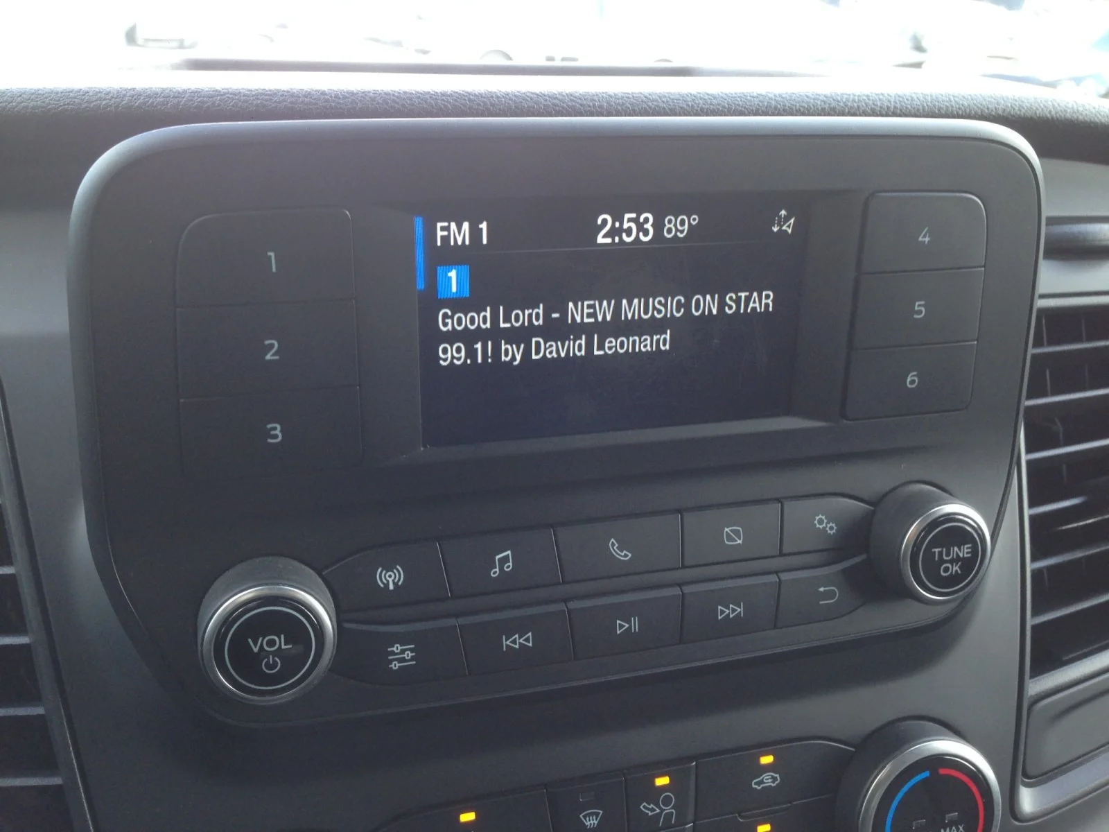 Used 2020 Oxford White Ford w/ rearCam image 46