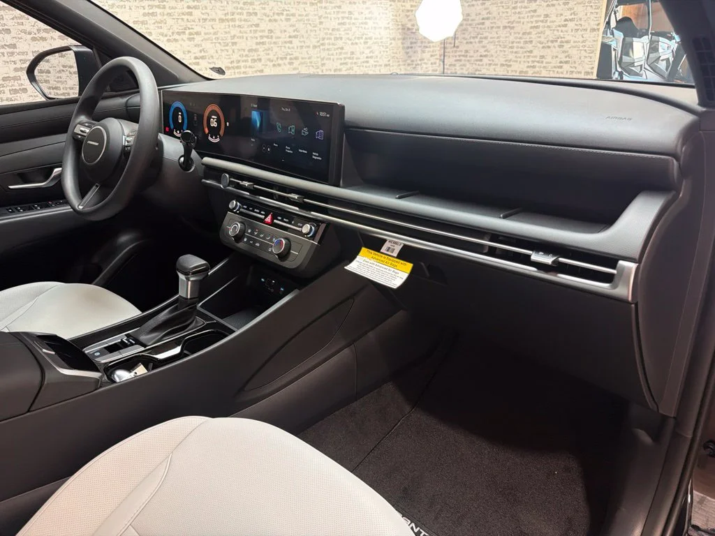 New 2027 Phantom Black Hyundai SE image 12
