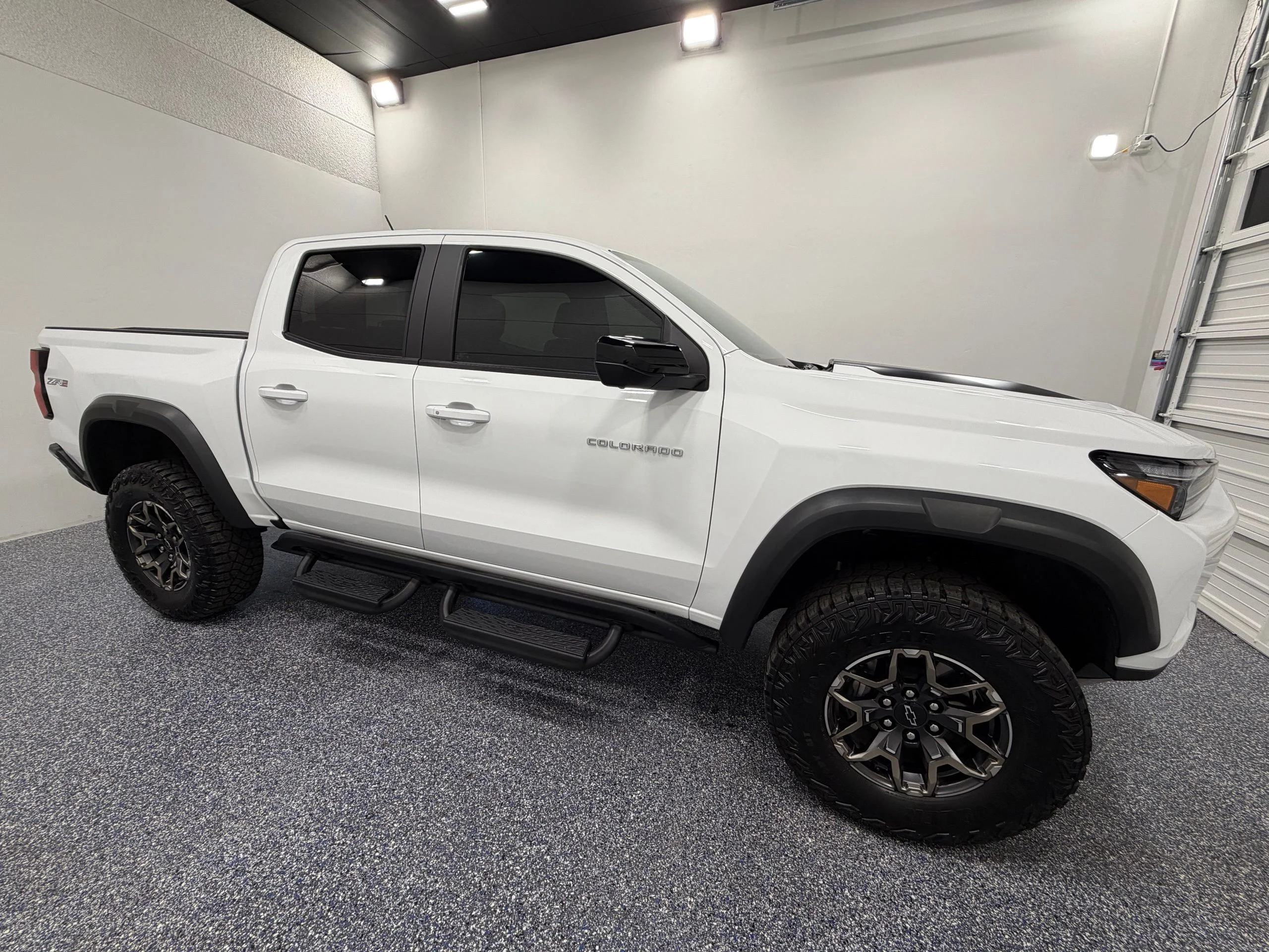 Used 2024 White Chevrolet ZR2 image 8