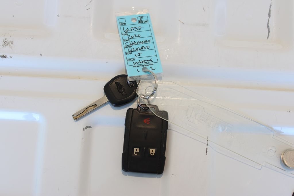 Used 2020 White Chevrolet LT image 29