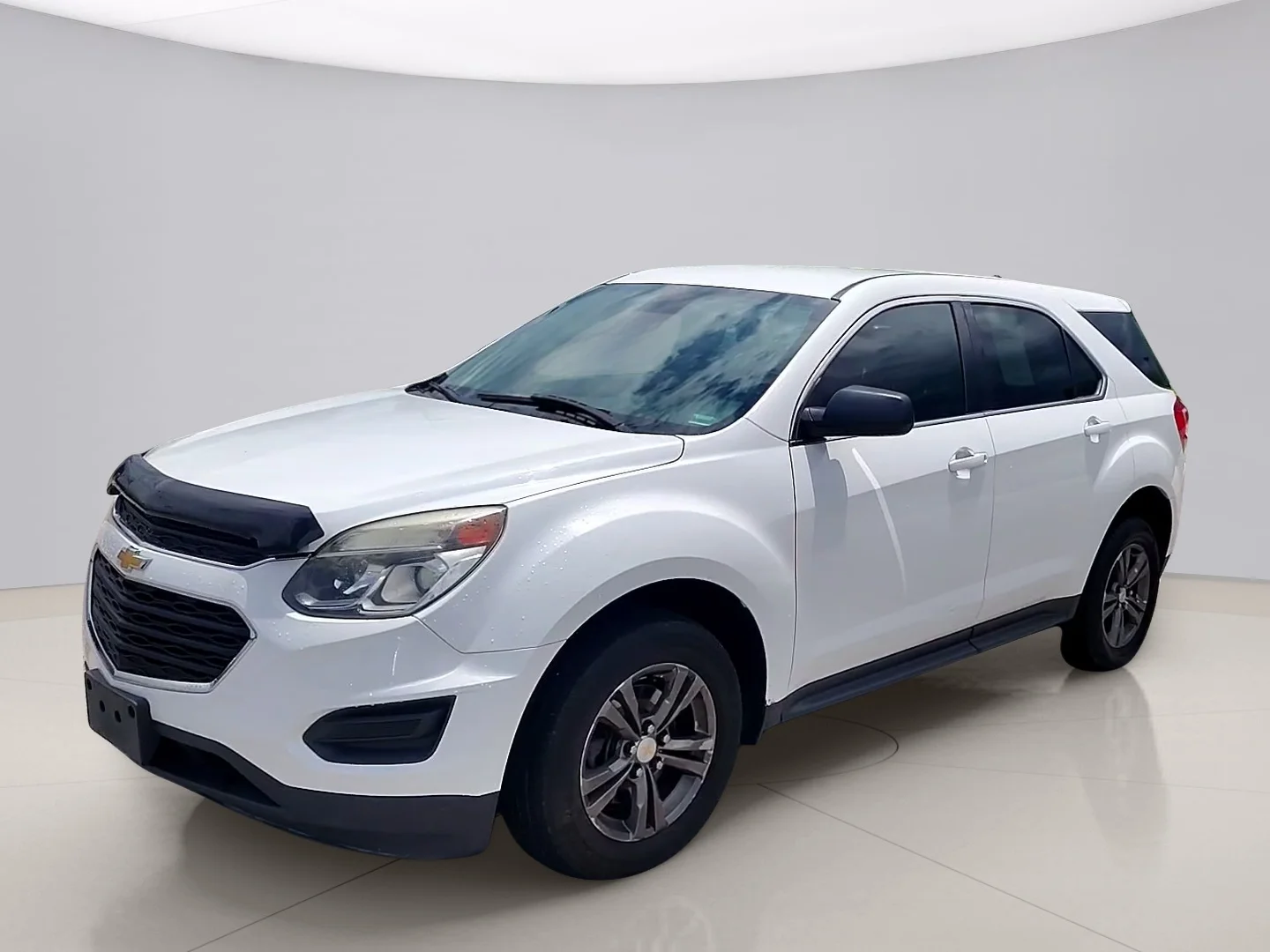 Used 2016 White Chevrolet LS AWD image 1