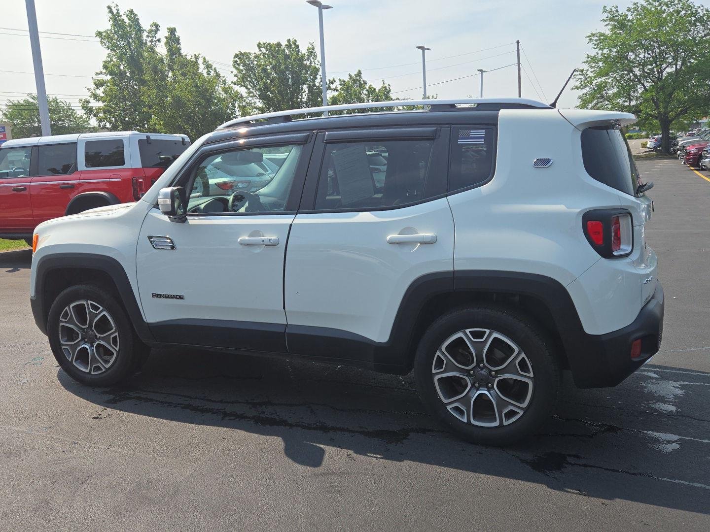 Used 2017 Alpine White Jeep Limited image 3