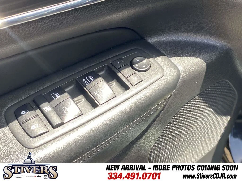 Used 2019 Black Jeep Limited image 20