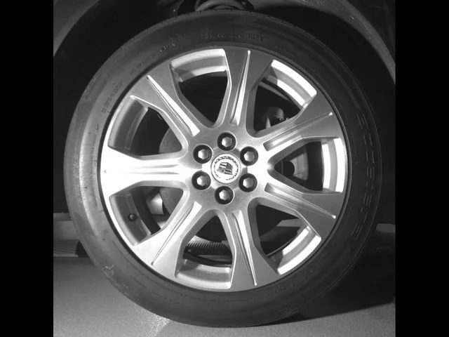 Used 2014 GRAPHITE METALLIC Cadillac Performance Collection image 10
