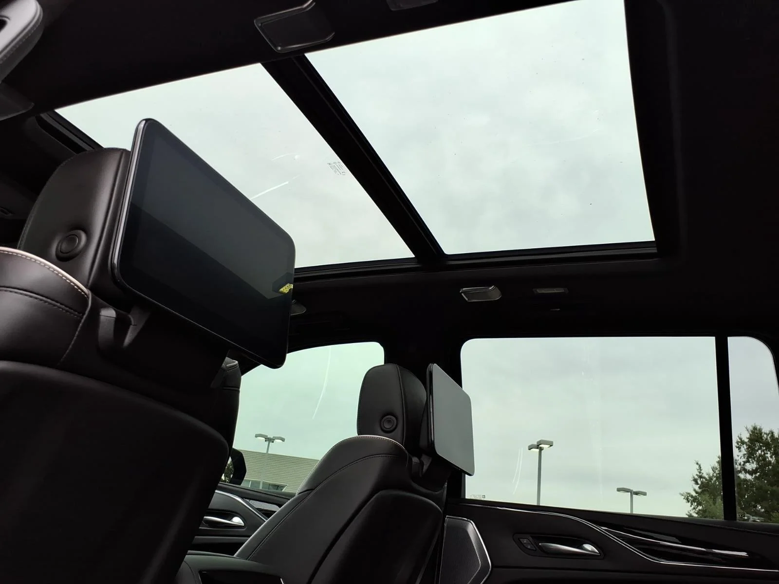 Used 2024 Black Diamond Tricoat Cadillac AWD V-Series image 12
