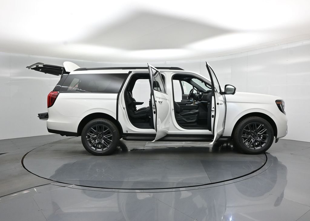 New 2026 Star White Metallic Tri-Coat Ford Platinum image 4