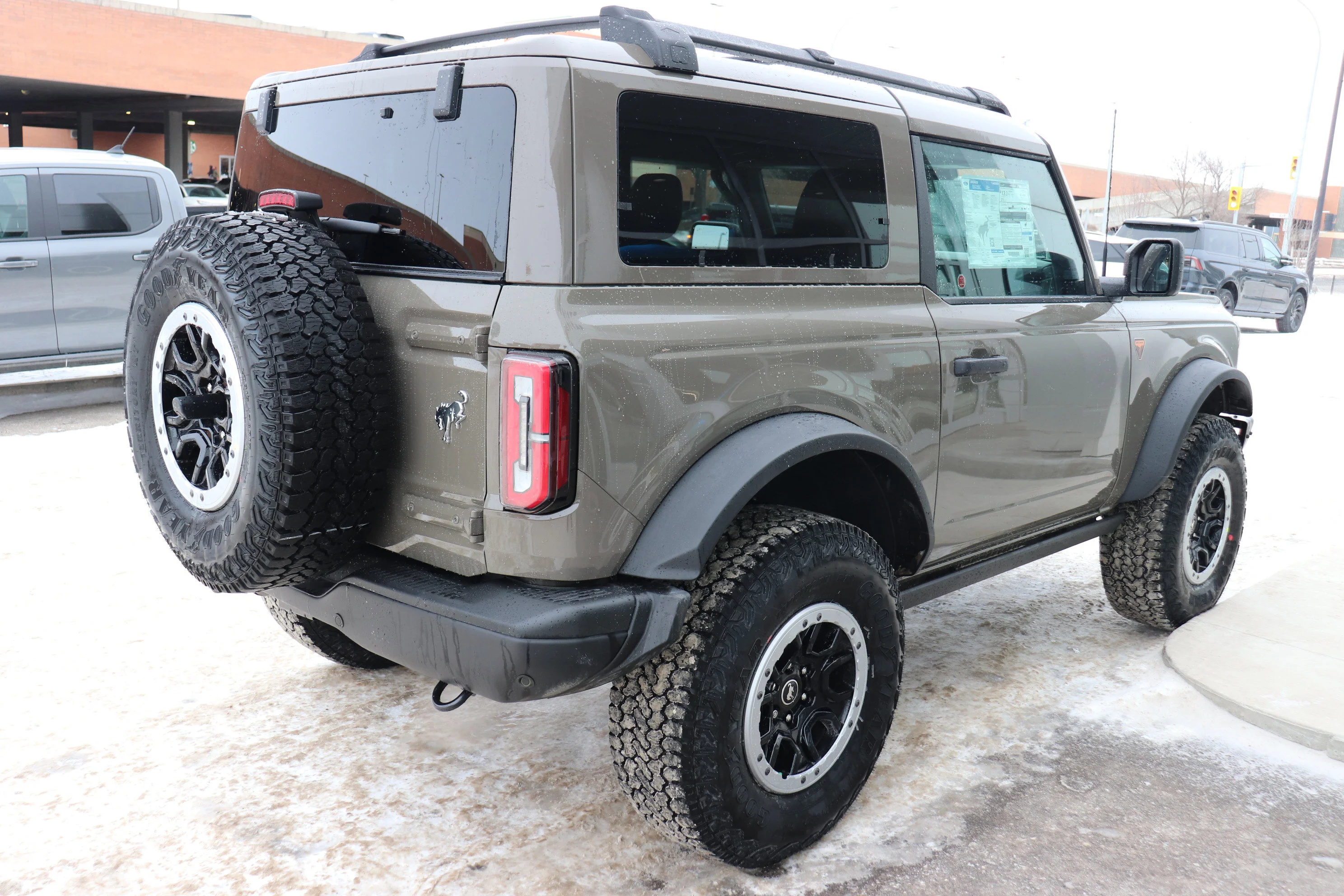 New 2026 MARSH GREY Ford Badlands image 4