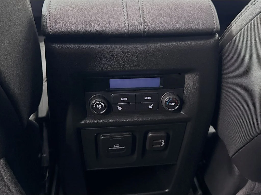 2023 Chevrolet Traverse High Country - Photo 32