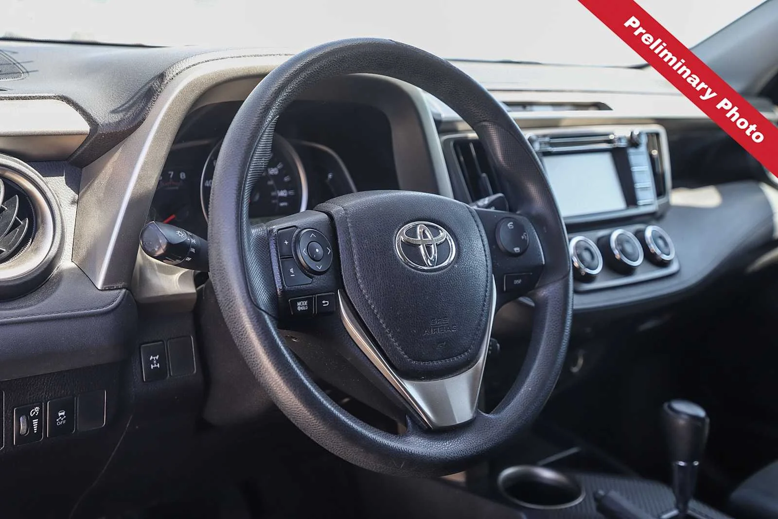 Used 2015 Black Toyota LE image 15