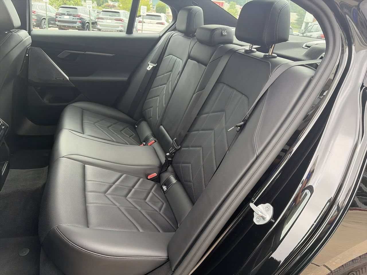 Used 2025 Black Sapphire Metallic BMW 530i image 32