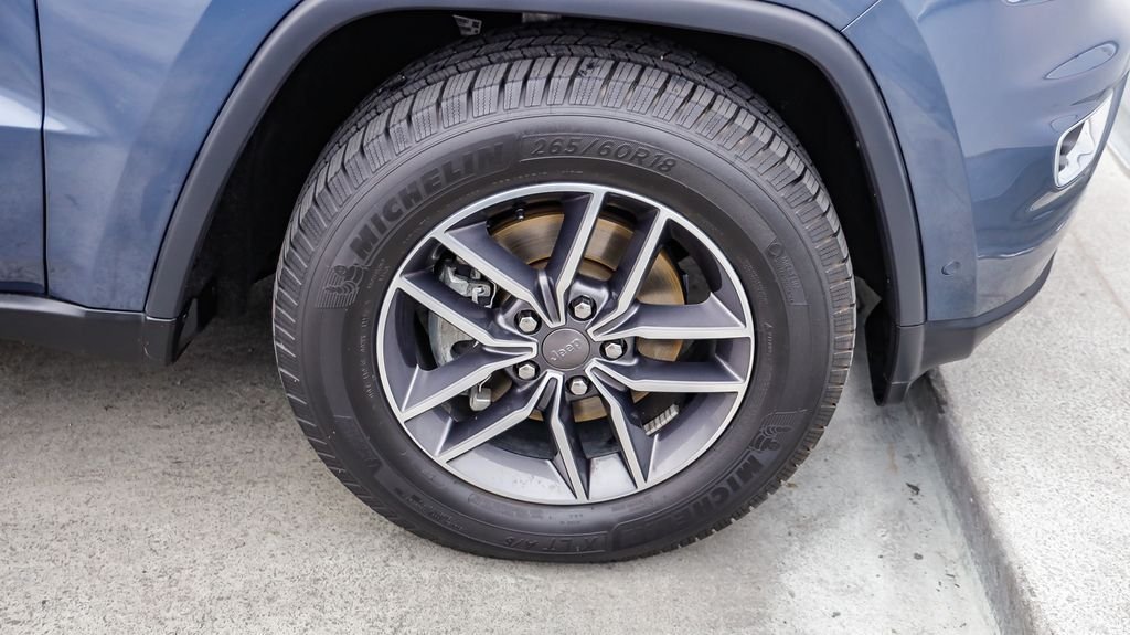 Used 2019 Slate Blue Jeep Limited image 11