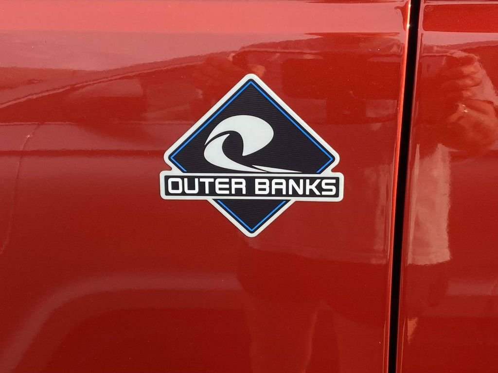 Used 2024 Chili Pepper Red Ford Outer Banks image 4