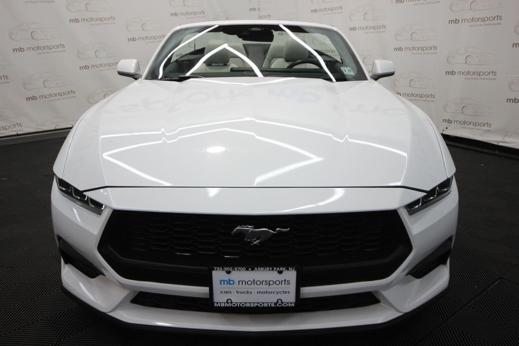 Used 2024 White Ford EcoBoost Premium image 20
