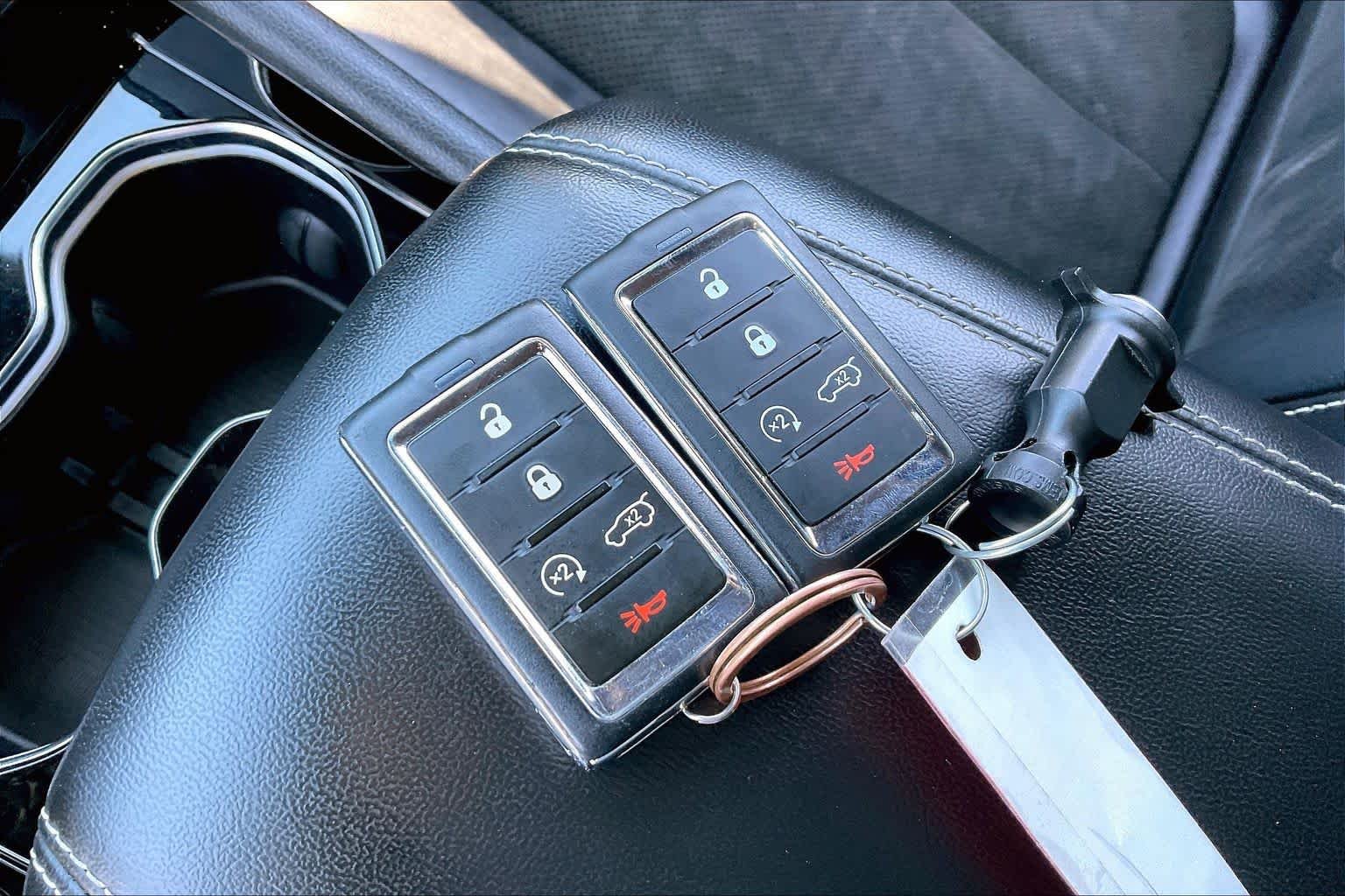 Used 2021 Bright White Clearcoat Jeep Altitude image 14