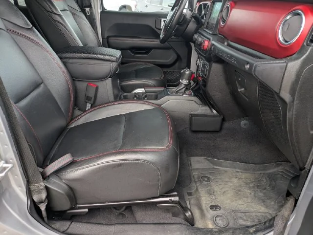 Used 2019 Silver Jeep Unlimited Rubicon image 28