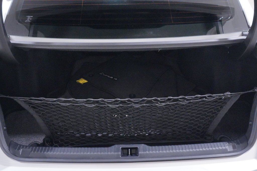 Used 2022 White Pearl Lexus 300 image 29