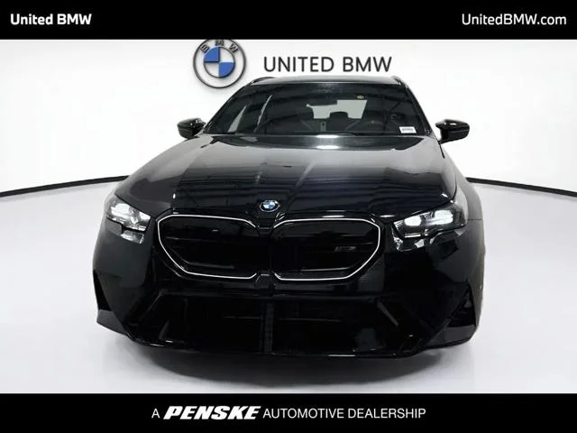 New 2027 Carbon Black Metallic BMW TOURING image 2