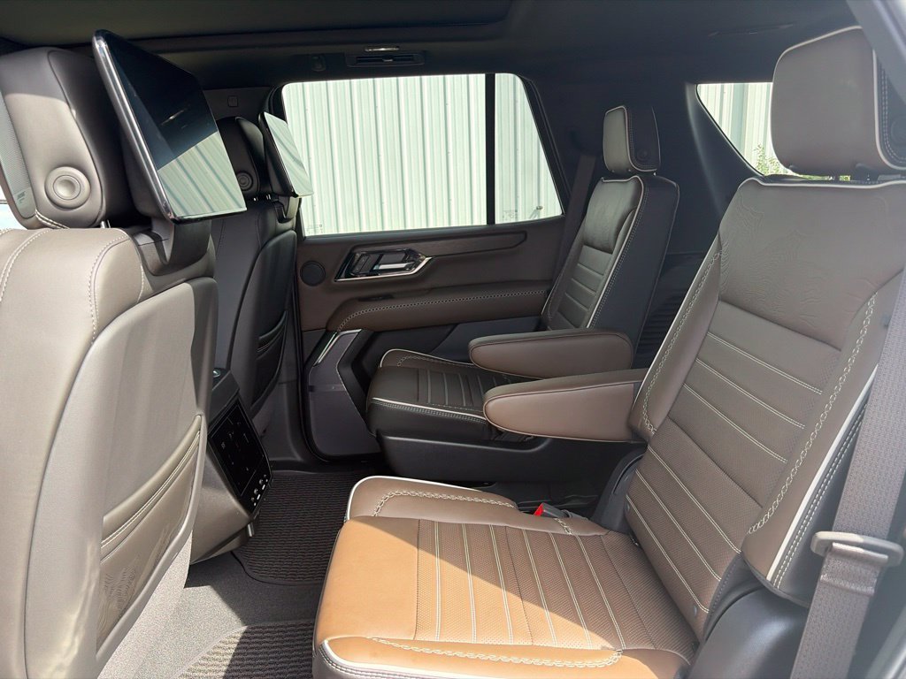 New 2026 Glacier White Tricoat GMC Denali Ultimate image 22