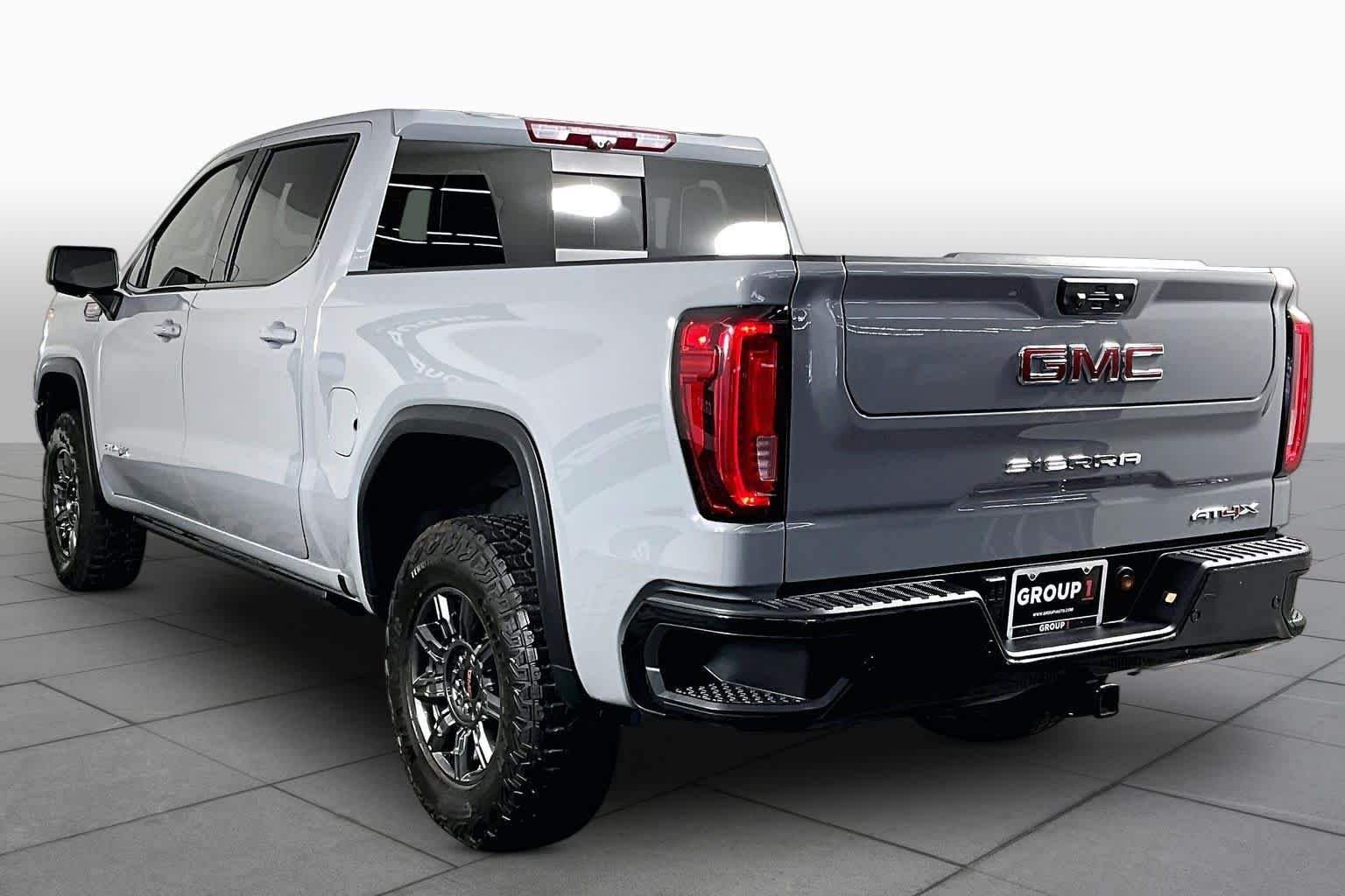 2024 GMC Sierra 1500 AT4X - Photo 12