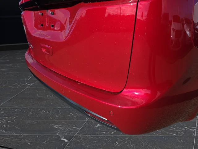 New 2026 Red Hot Pearl-Coat Exterior Paint Chrysler Select image 34
