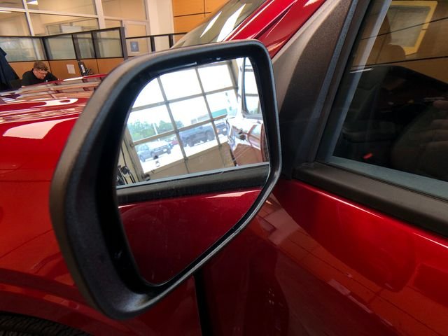 New 2026 Ruby Red Metallic Tinted Clearcoat Ford XLT image 22