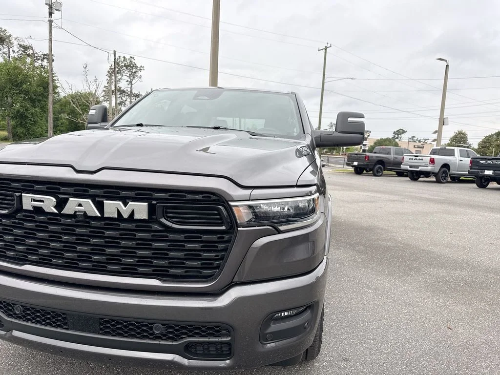 New 2026 Granite Crystal Metallic Clear-Coat Exterior Paint RAM Big Horn/Lone Star image 11