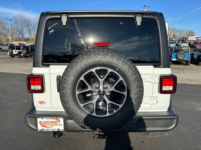 New 2026 Bright White Clear-Coat Exterior Paint Jeep Sport S image 7