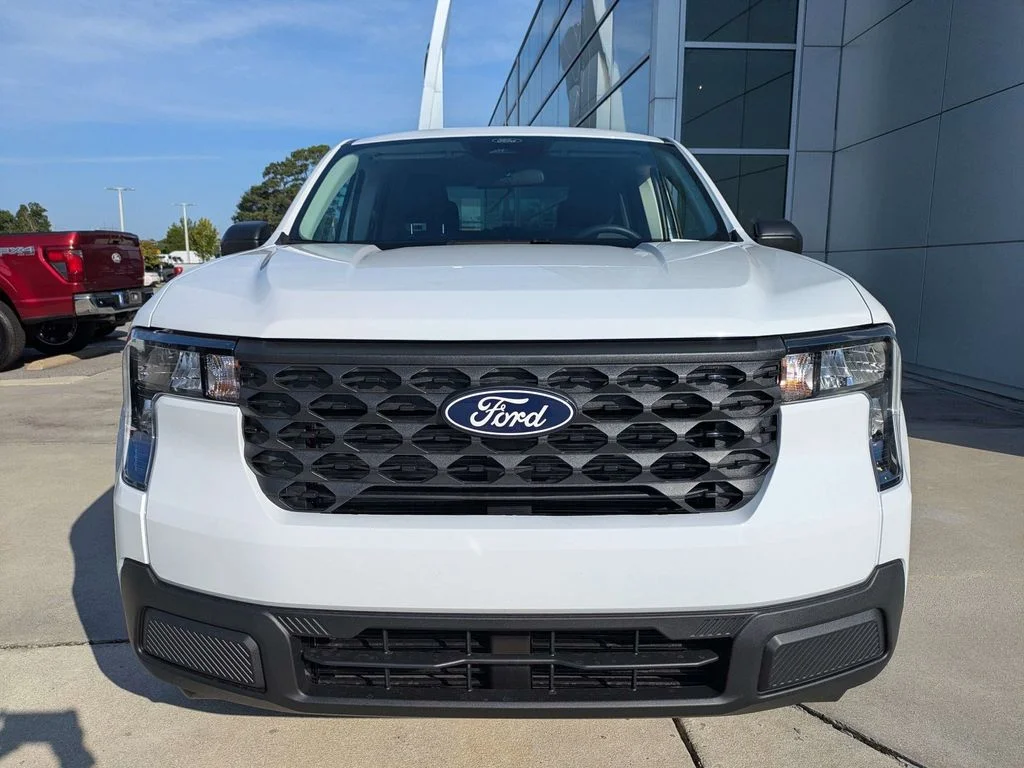 New 2026 Oxford White Ford XL image 9