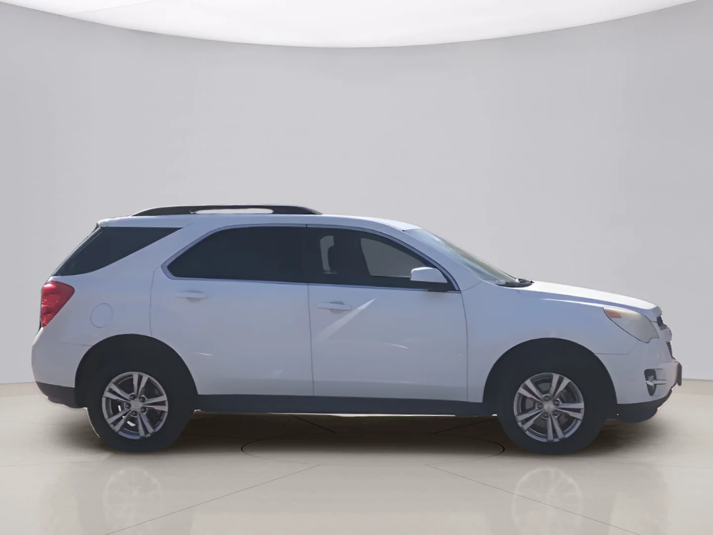 Used 2015 Silver Chevrolet LTZ AWD image 6