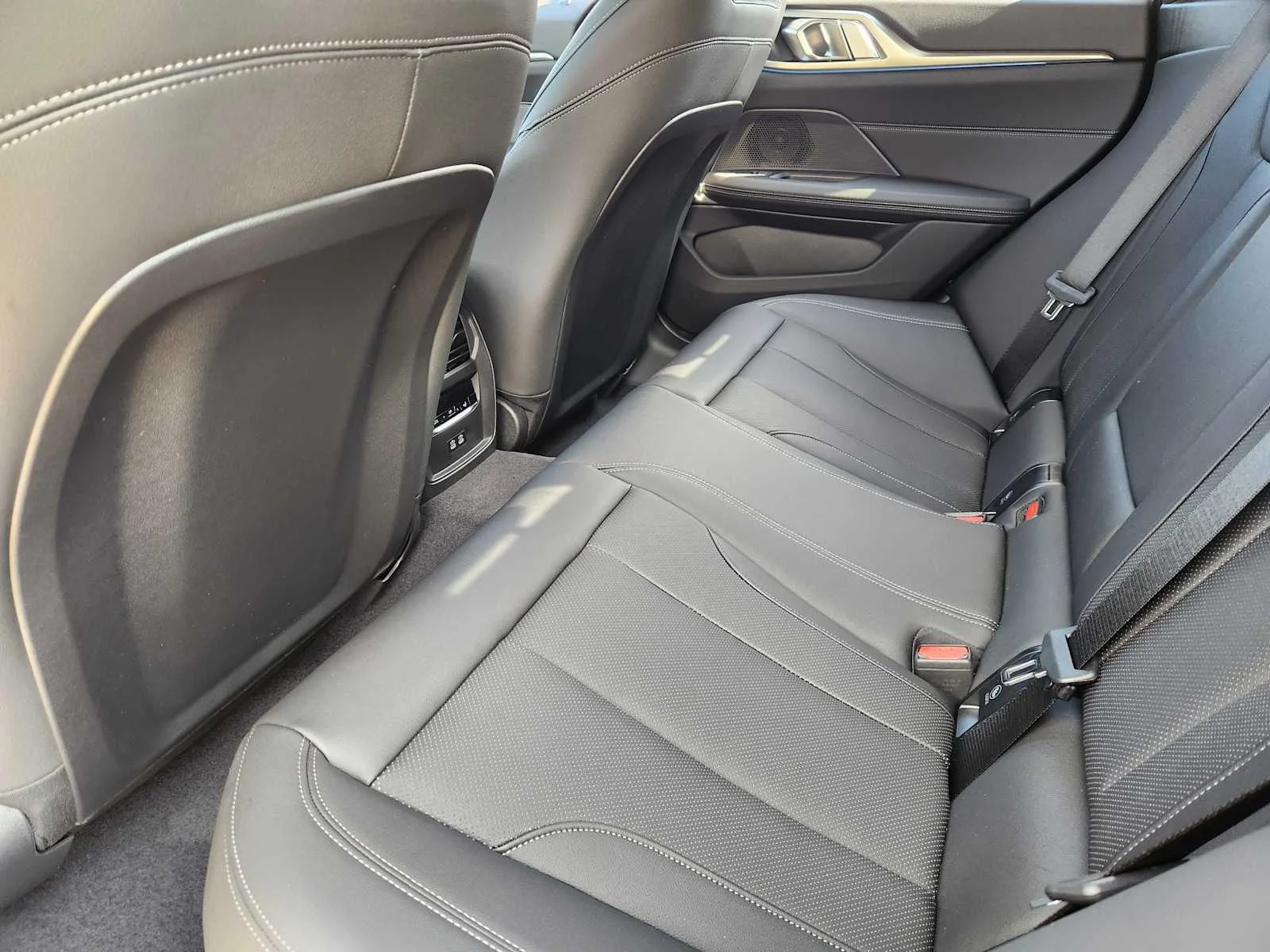New 2026 Black Sapphire Metallic BMW xDrive40 image 7