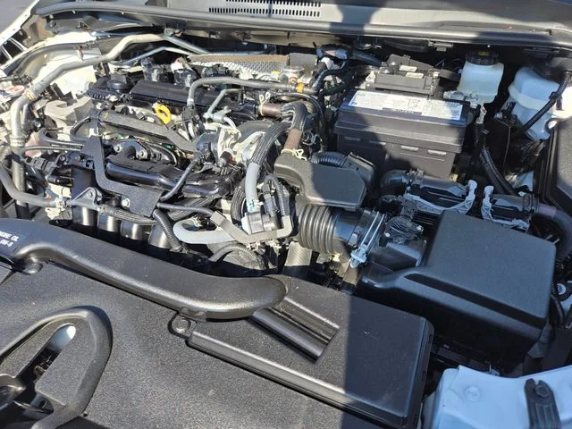Used 2025 White Toyota LE image 22