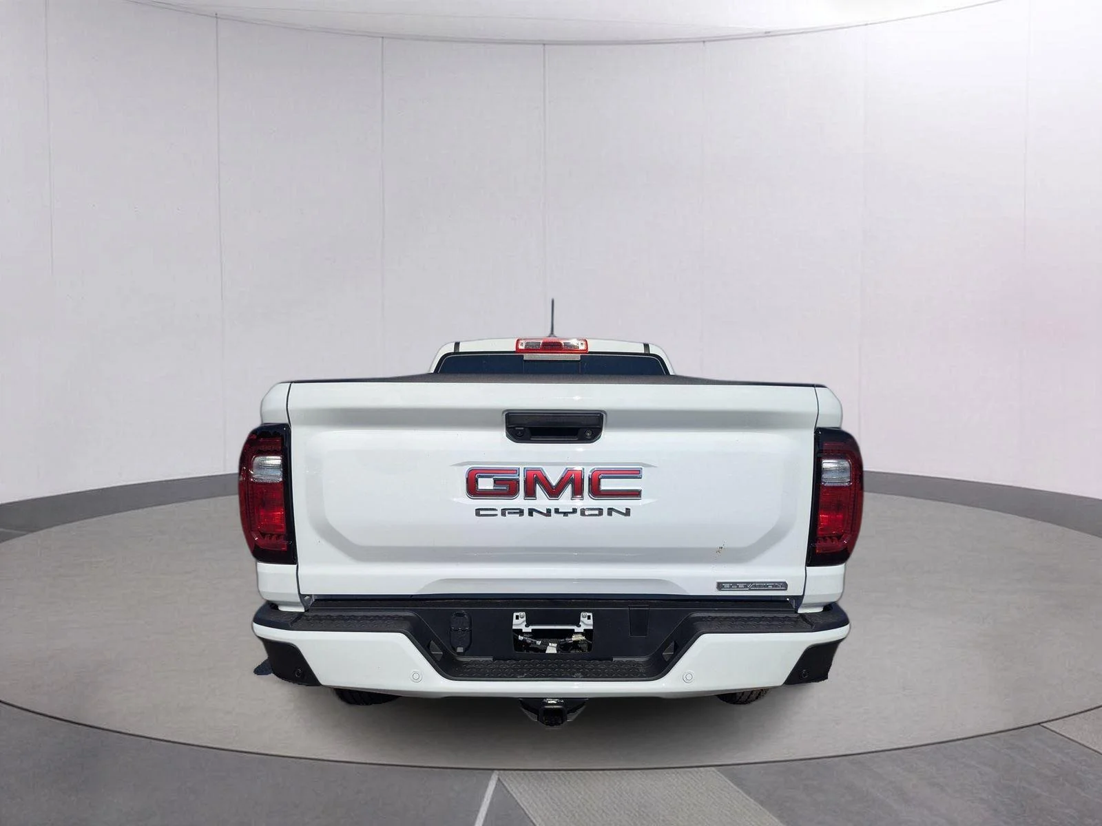 New 2026 Summit White GMC Elevation image 4