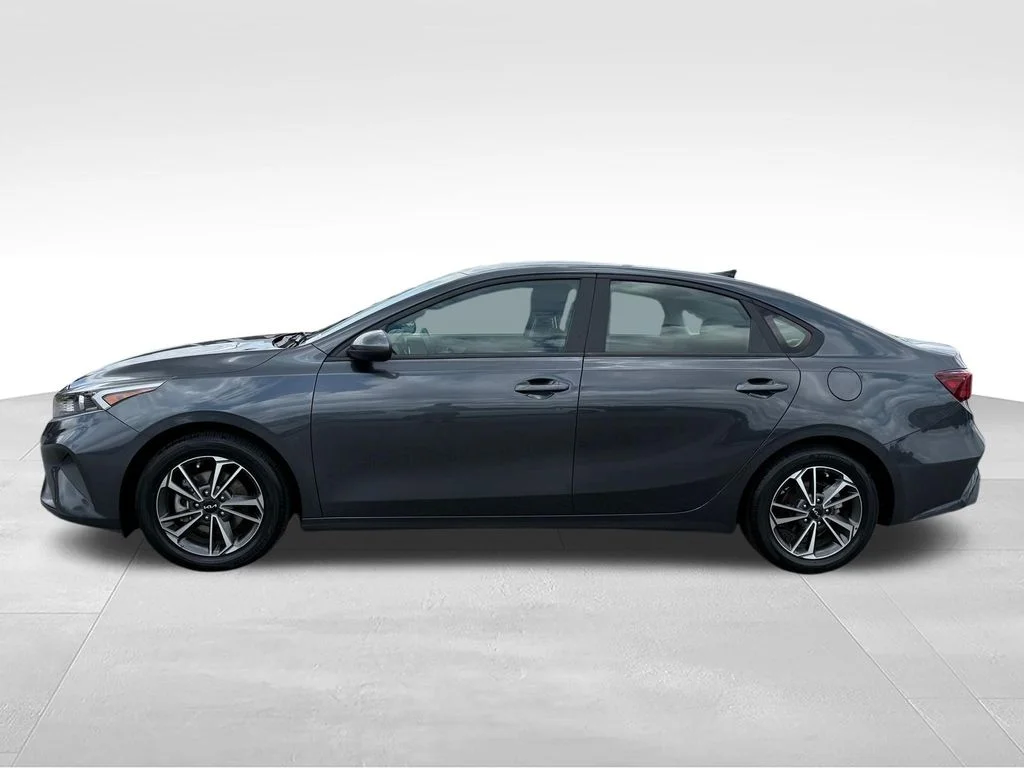 Used 2023 Gray Kia LXS image 2