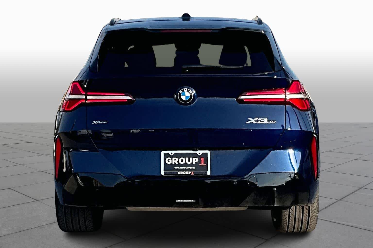 New 2026 Tanzanite Blue II Metallic BMW 30 xDrive image 4