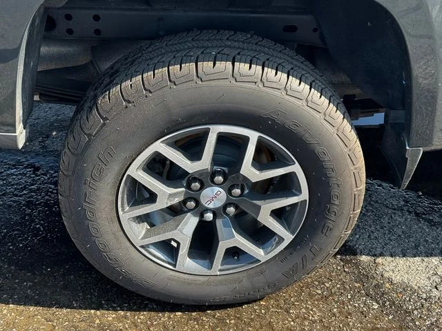 Used 2018 Gray GMC All Terrain image 12