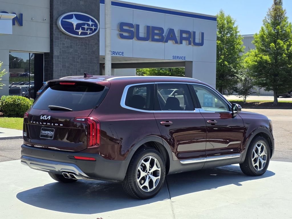 Used 2022 Purple Kia EX image 5