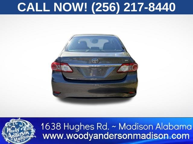 Used 2013 Magnetic Gray Metallic Toyota LE image 5