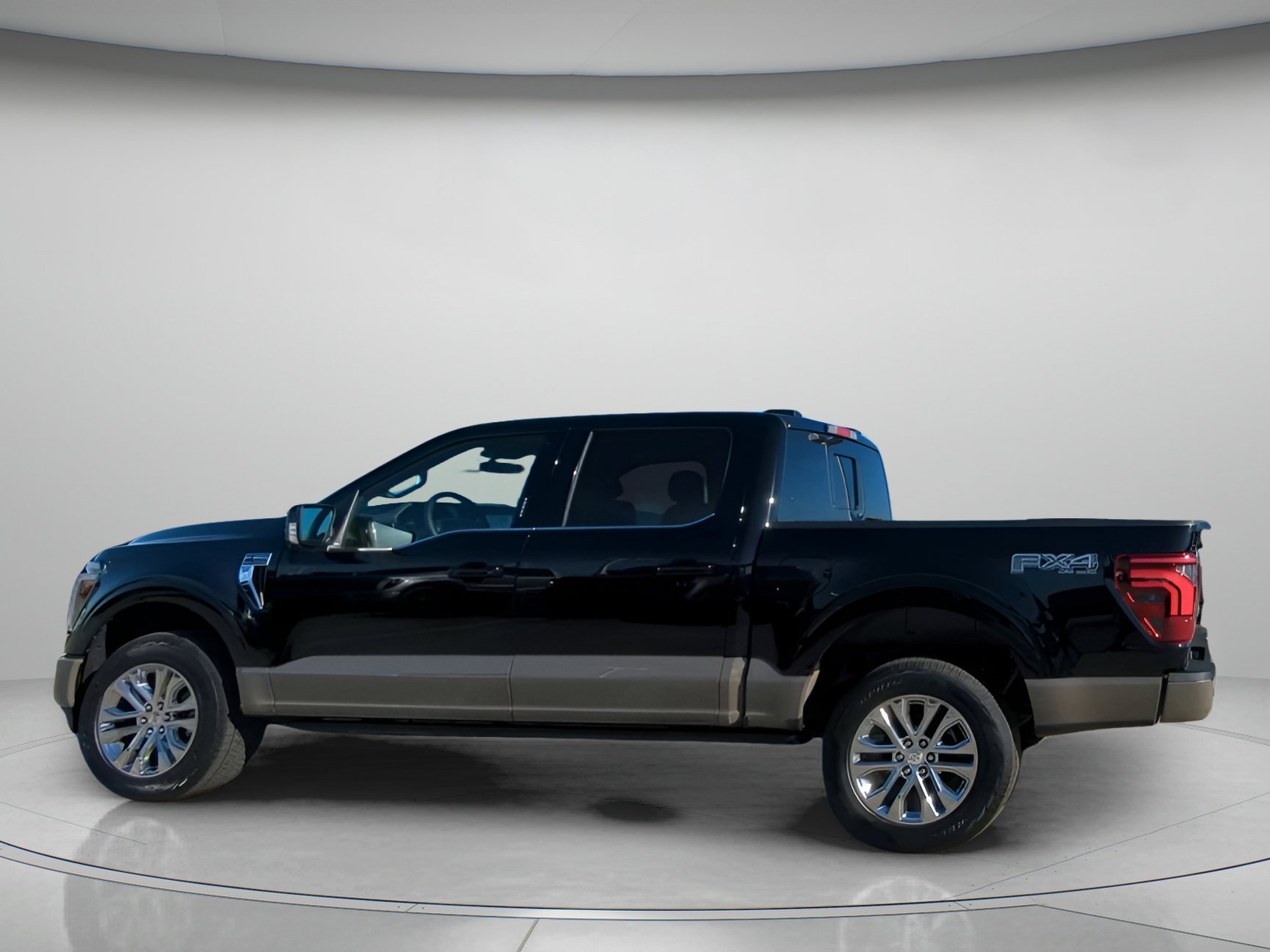 New 2026 Agate Black Metallic Ford King Ranch® image 15