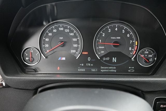 Used 2018 White BMW Base image 12