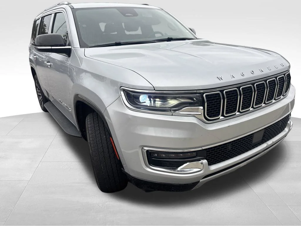 Used 2025 Silver Jeep Series II image 5