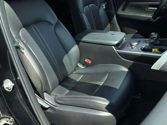 Used 2024 Black Mazda 3.3 Turbo Select image 33