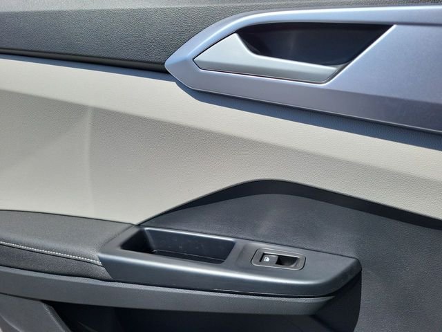 2025 Volkswagen Taos SE - Photo 15