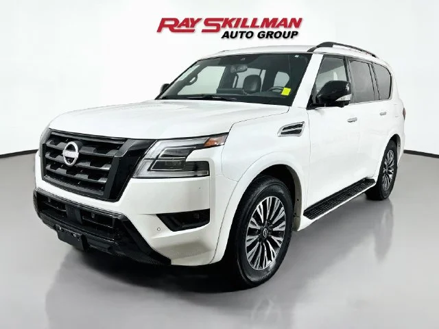 Used 2023 White Nissan SL image 3